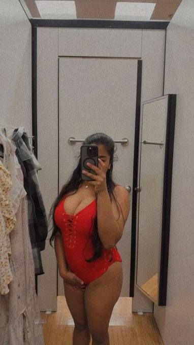 Am down for both incall or outcall - Image 3